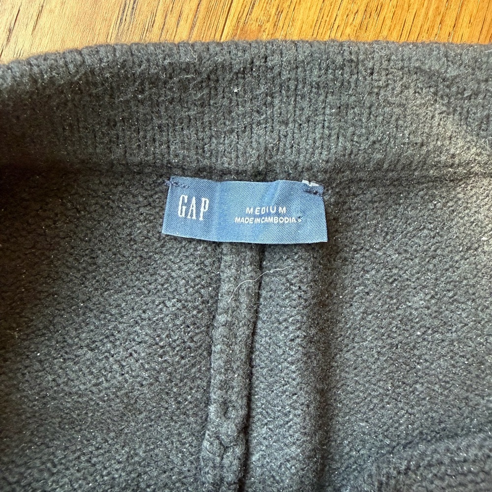 GAP Women's CashSoft Barrel Sweatpants - Picture 4 of 4